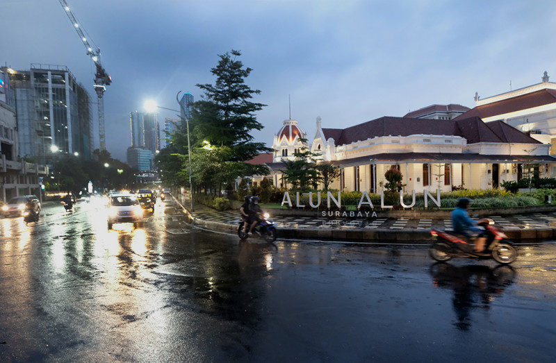 Prof Purnawan Tak Setuju Nama Alun-Alun Surabaya